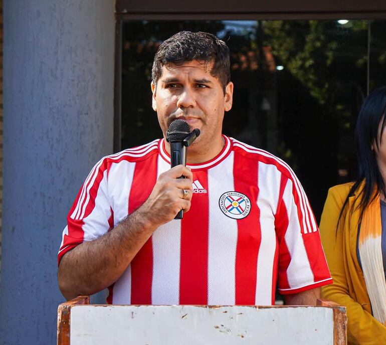 El exintendente de la ciudad de Itá, Jorge Luis Dimartino (PLRA) postula nuevamente por el cargo de la intendencia.