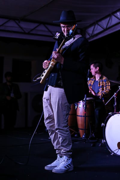 El músico y compositor Enrique Abadie lanza su primer EP titulado “Convergencias”