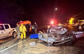 Menor murió atrapado en vehículo tras choque y vuelco sobre la ruta PY01