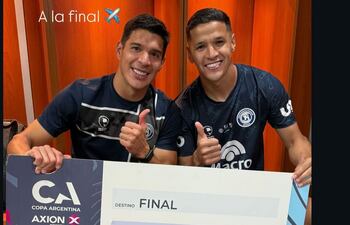 Iván Villalba y Alex Arce, finalistas de la Copa Argentina con Independiente Rivadavia.