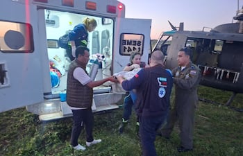 Fuerza Aérea y SEME realizaron compleja evacuación de una bebé prematura intubada