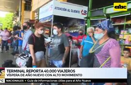 Importante movimiento de pasajeros en la Terminal de Ómnibus de Asunción.