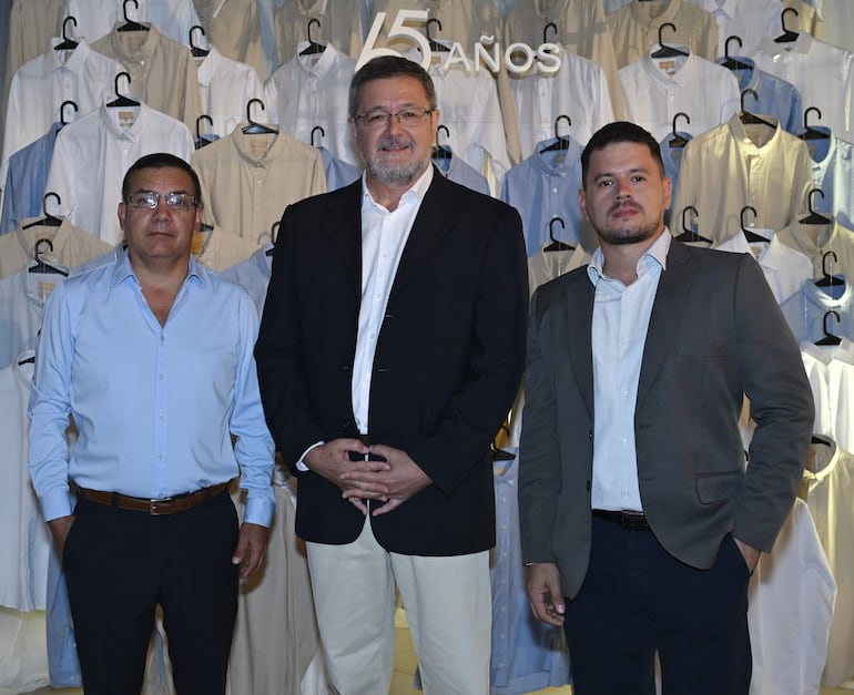 Óscar López Bado, Luis Ayala y Rafael Ayala.