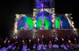 Valenzuela vivió una noche de fe y arte con masiva concurrencia en la cuarta edición de “Esculturas vivientes”, este Viernes Santo.