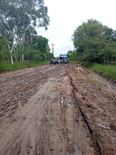 El camino a Barrio del Este de la ciudad de Pilar se encuentra en pésimo estado.