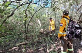 El grupo de rescatistas pudo localizar el cuerpo sin vida de Líder Javier Benítez (27) entre los matorrales, luego de estar desaparecido desde la noche del martes.