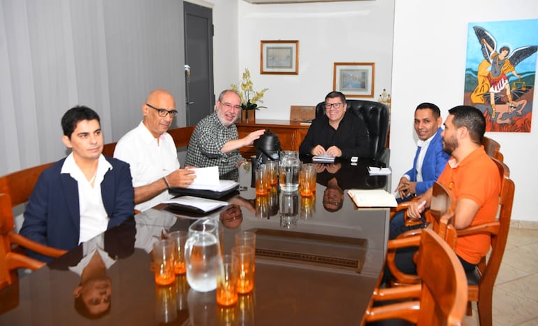 Según la comunicación el encuentro fue para coordinar obras viales y otros proyectos.