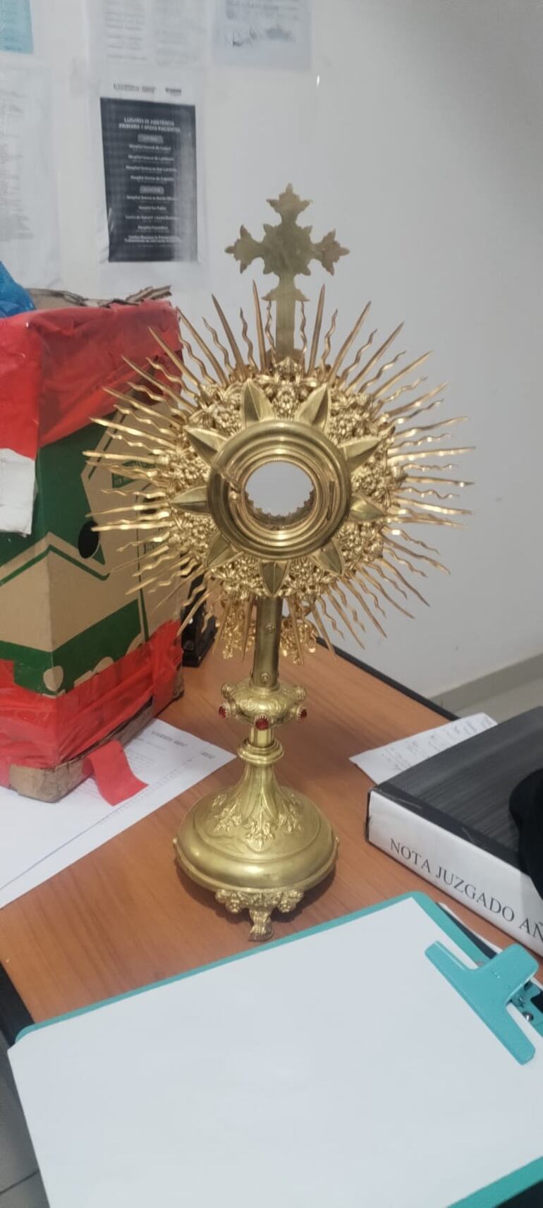 El Custodio del Santísimo Sacramento que fue hurtado del templo de Las Mercedes fue recuperado tras ser entregado por los propios familiares del sindicado.