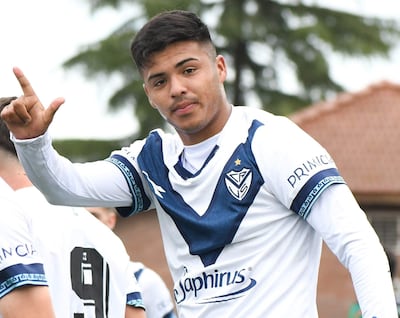 De una V azulada a otra. Raúl Cabral llegaría de Vélez Sarsfield al Sportivo Ameliano.