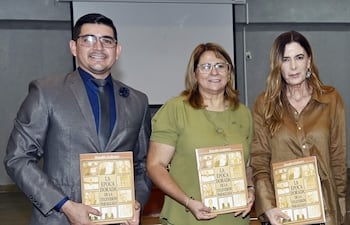 Raúl Bogarín, Haydée Galeano y Fabiana Casadío.