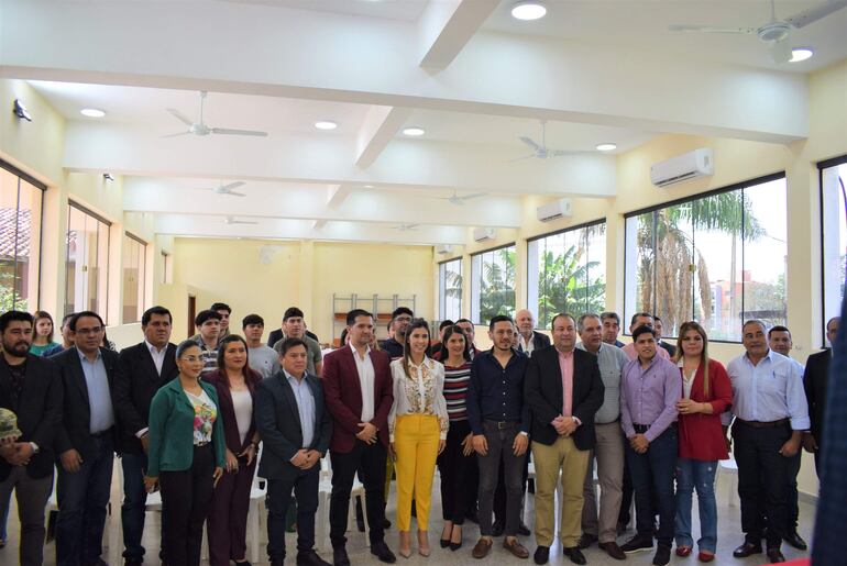 Los presentes asumieron el compromiso de acompañar el presente campeonato deportivo "Jahapa Paraguaripe".