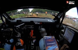 El Toyota GR Yaris Rally1 de Takamoto Katsuta volcado en el tramo de la SS21 del Rally del Paraguay 2026.
