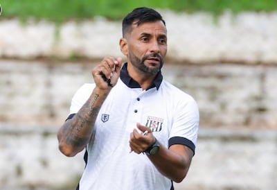 Julio César Irrazábal León, entrenador del Deportivo Santaní.