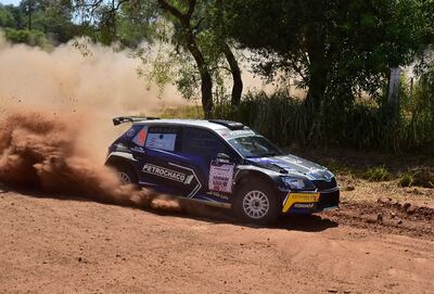 Ricardo Escauriza lidera el Campeonato Regional del CPV en la RC2, por delante de los hermanos Andrea y Sebastián Lafarja.