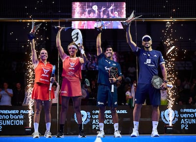 Josemaría (i), González, Chingotto y Galán, los campeones del Premier Pádel P2 Asunción 2026.