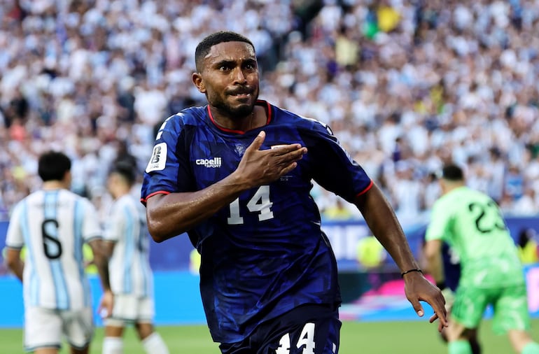 Deroy Duarte de Cabo Verde celebra tras anotar el 1-1 durante el partido de los dieciseisavos de final de la Copa Mundial de la FIFA 2026 entre Argentina y Cabo Verde, en Miami, EE. UU..