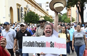 El déficit de la Caja Fiscal crece cada mes, en tanto se discuten las reformas al esquema de jubilaciones