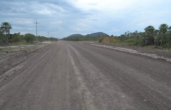 Perfilada de camino zona de Fuerte Olimpo