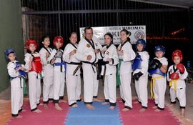 Los Tigres Blancos de San Antonio se aprestan para la competencia Sudamericano de mañana en Asunción.