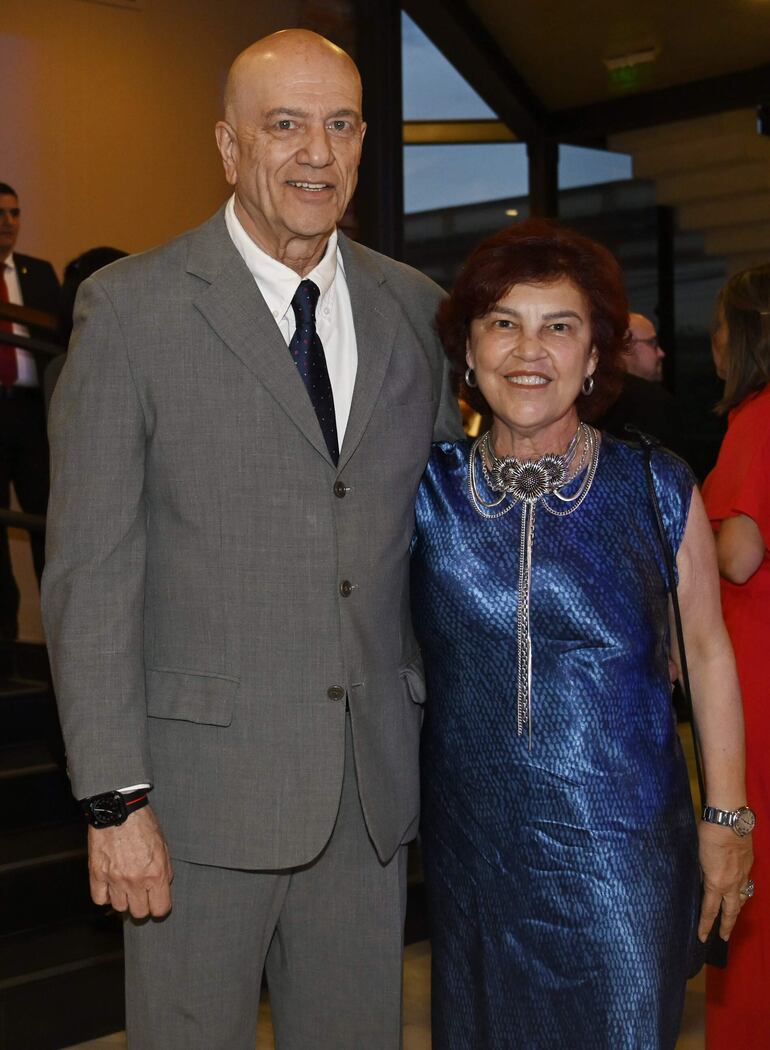 Jorge Dos Santos y Patricia de Dos Santos.