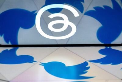 Imagen ilustrativa de las redes sociales Twitter y Threads. (AFP)