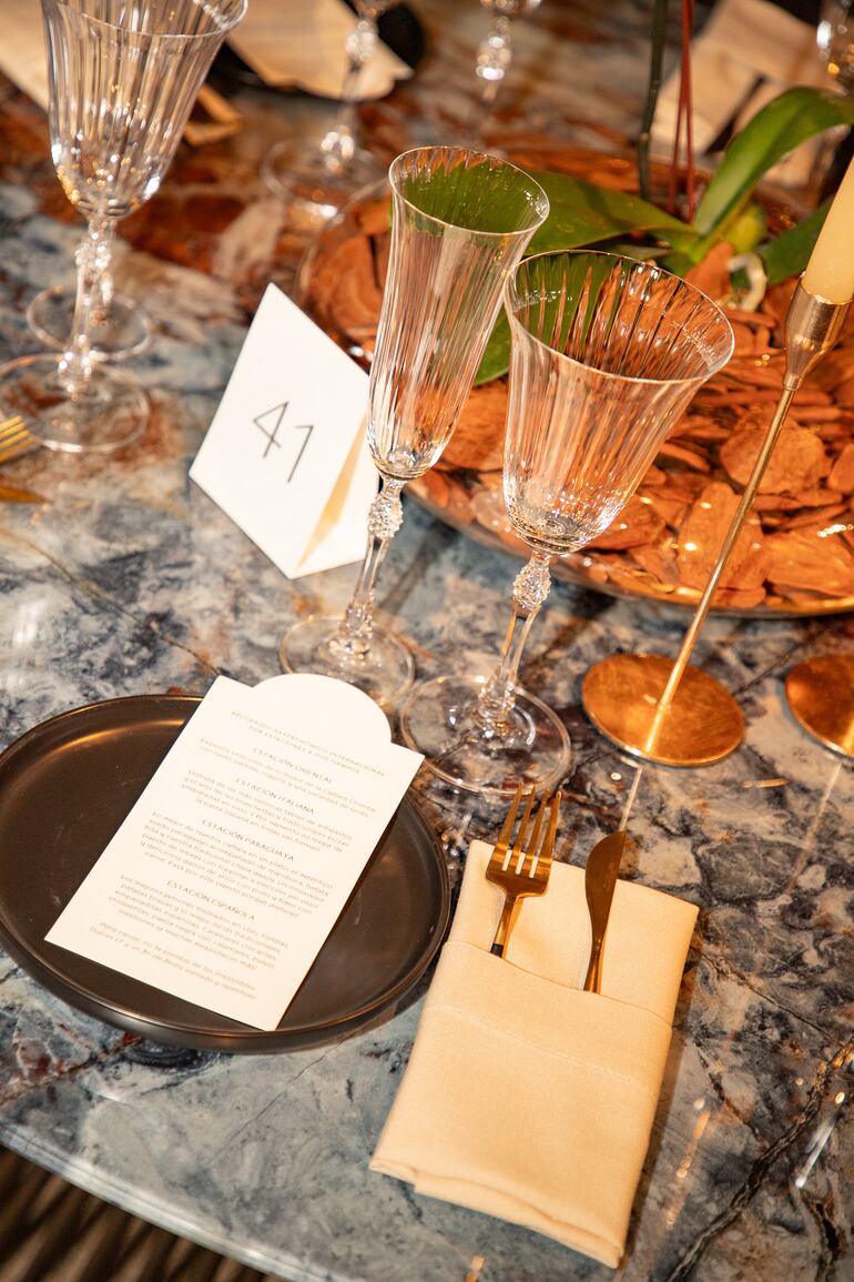 Boda de Mirella Ortuoste y Luciano Fustagno en Puerto Liebig. 