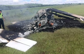 La avioneta fue encontrada completamente incendiada en una zona al sur de Alto Paraná.