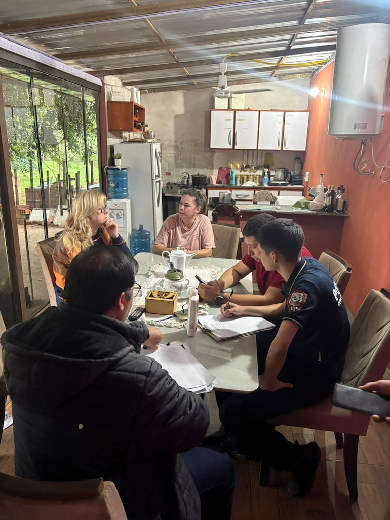 Detienen a una mujer en Carayaó por el millonario robo a local de venta de vehículos