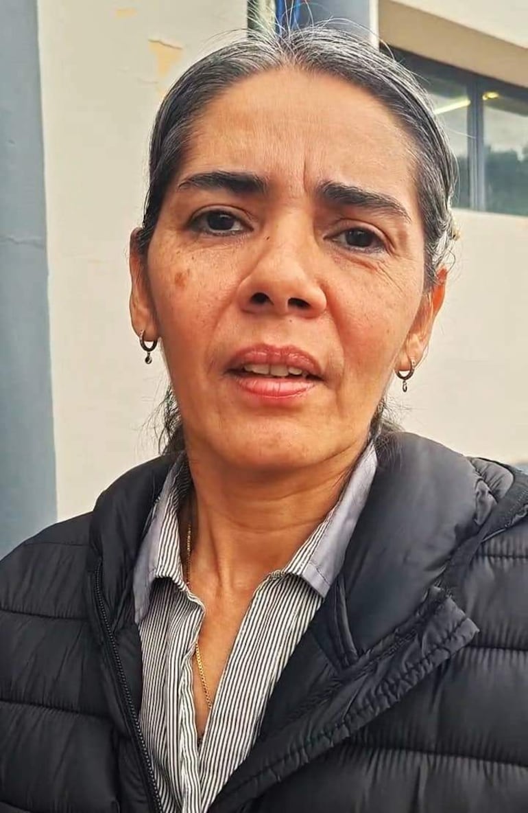 La funcionaria Arminda Boschert de Cantero exige la regularización de sus haberes atrasados.