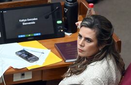 Primera Sesion De Los Nuevos Senadores , Sala de la camara de Senadores
Fernando Romero 30-06-23 Kattya González
