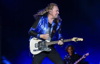 Fher Olvera, vocalista de la agrupación mexicana Maná, durante una presentación en España.