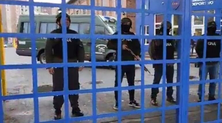 Allanamiento en La Bombonera.