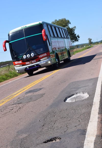 MOPC abandonó el bacheo de la calamitosa ruta PY01
De	emilce ramirez <emilce.ramirez1970@gmail.com>
Destinatario	foto@abc.com.py
Fecha	21-11-2024 11:45
