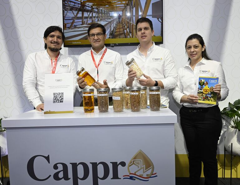 Stand de CAPPRO en el Pabellón Centro de la Industria y el Futuro, bajo el concepto "Del grano a la industrialización sostenible".