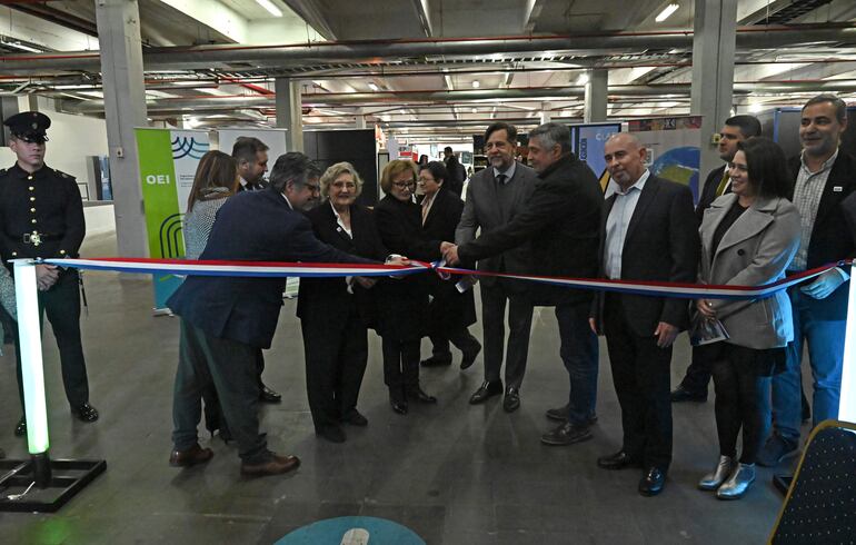 Momento de la inauguración oficial.