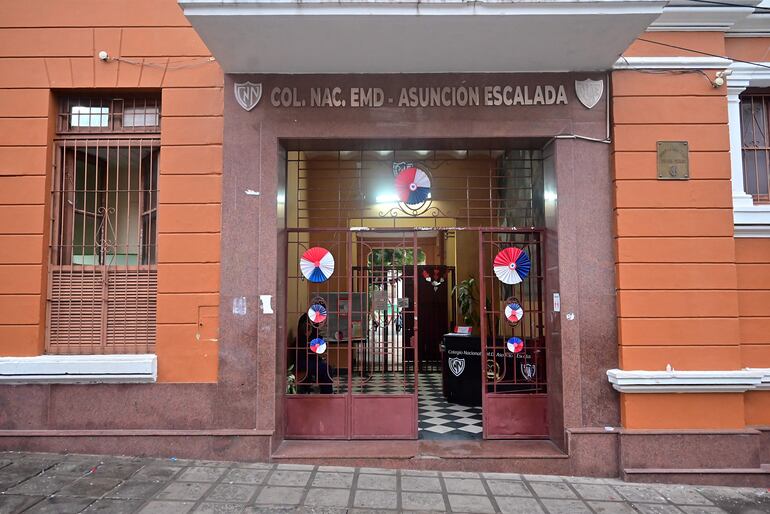 Fachada del Colegio Asunción Escalada.