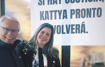 El senador Ignacio Iramain, quien reemplazó a Kattya González luego que el cartismo y sus aliados la expulsaran.