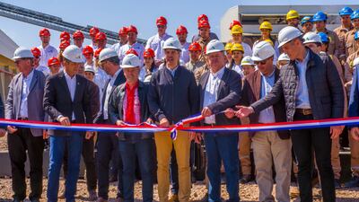 Inauguración de la primera planta aceitera de soja de la región chaqueña. El evento contó con la presencia del presidente Santiago Peña, directivos de Pioneros del Chaco y otras autoridades.