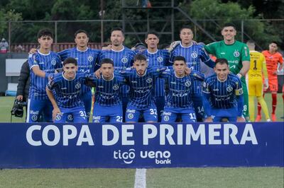 El equipo presentado por el entrenador Troadio Duarte, en la derrota de hoy ante Nacional, en el barrio Trinidad.