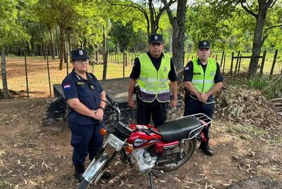 Agentes de la Comisaría Primera de Caacupé continúan con los trabajos de recuperación de objetos hurtados.