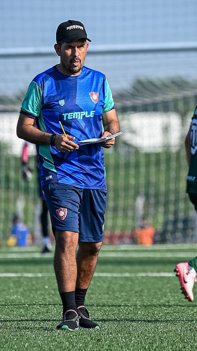 Pedro Aníbal Sosa Talavera (06/04/1981), director técnico interino del Atlético Tembetary.