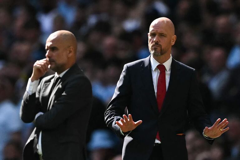 El neerlandés Erik ten Hag (d), entrenador del Manchester United, durante la final de la FA Cup contra el Manchester City en el estadio Wembley, en Londres, Inglaterra.
