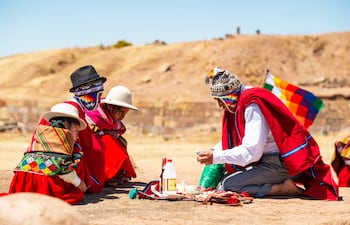 La celebración del 1 de agosto como el Día de la Pachamama es una tradición ancestral que tiene raíces profundas en la cultura de los pueblos originarios de los Andes.