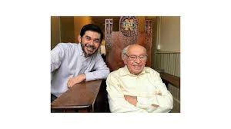 Leo Gutiérrez y el sacerdote peruano Gustavo Gutiérrez, considerado padre de la Teología de la Liberación.