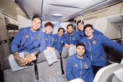 Componentes de la selección argentina, rumbo a Kansas.