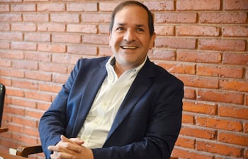 El senador Arnaldo Samaniego.