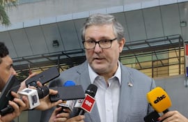 Senador Rafael Filizzola.