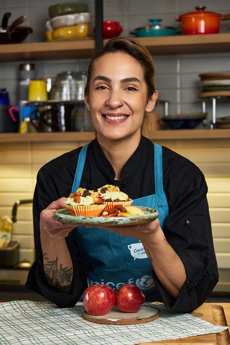 Gia Alfieri, nutricionista y cocinera, también aporta con sus conocimientos de platos fáciles y nutritivos.
