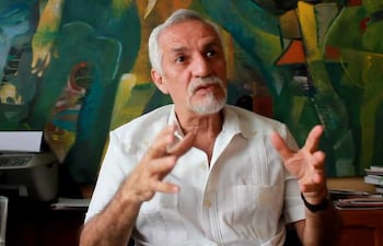 Carlos Henríquez Consalvi, "Santiago" (Imagen: captura de YouTube)