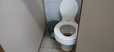 Los sanitarios de la Fiscalía de Ciudad del Este están den deplorable estado.